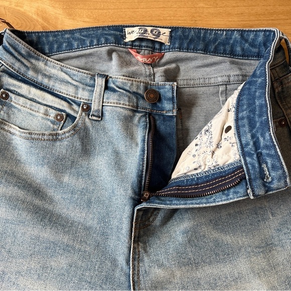 WE THE FREE FREE PEOPLE CROPPED JEANS FRAY HEM RIGID DENIM MED WASH BLUE 29 - Picture 3 of 12